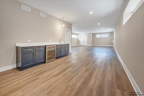 7715 West Balmoral Avenue Chicago IL 60656