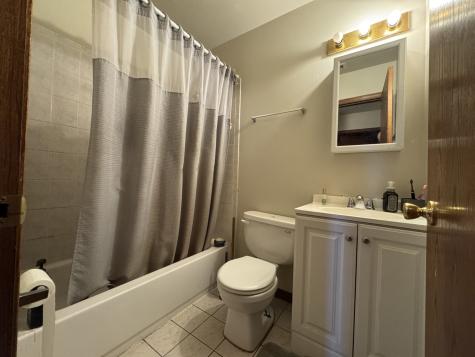 1946 Beacon Court Chicago Heights IL 60411