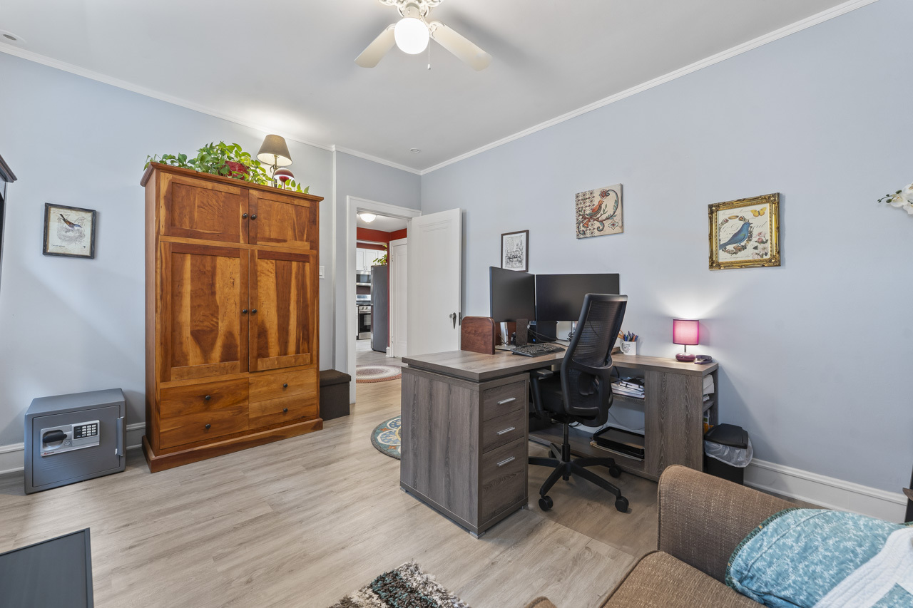 6628 North Onarga Avenue Chicago IL 60631