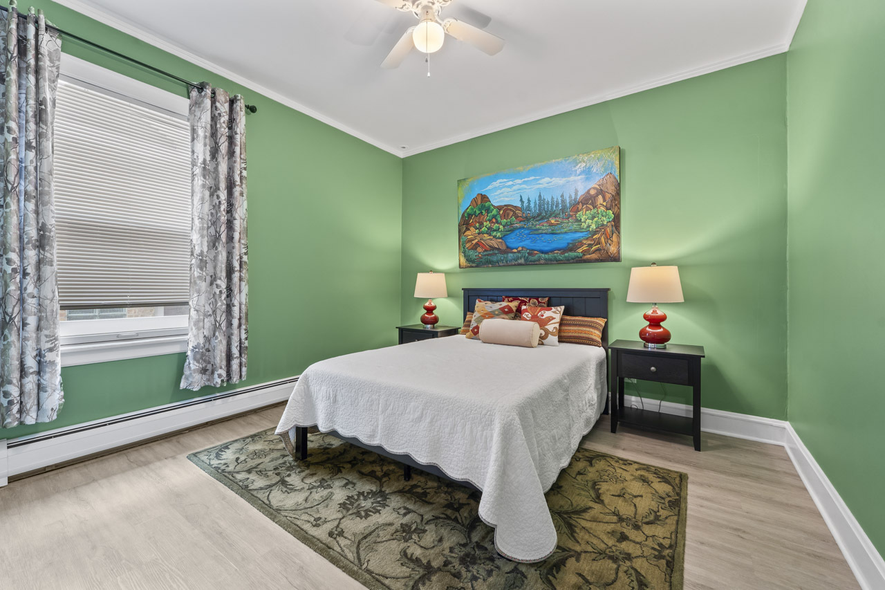 6628 North Onarga Avenue Chicago IL 60631