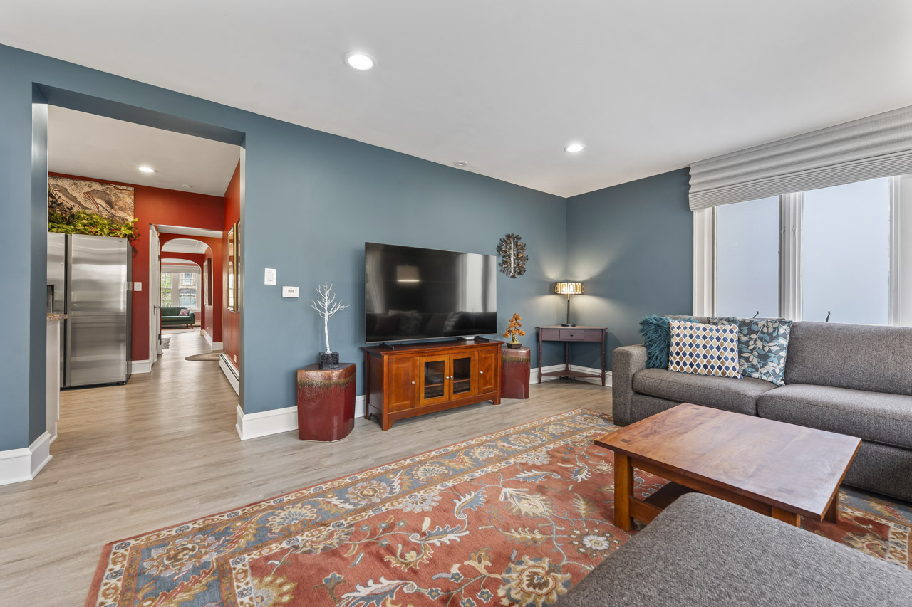 6628 North Onarga Avenue Chicago IL 60631