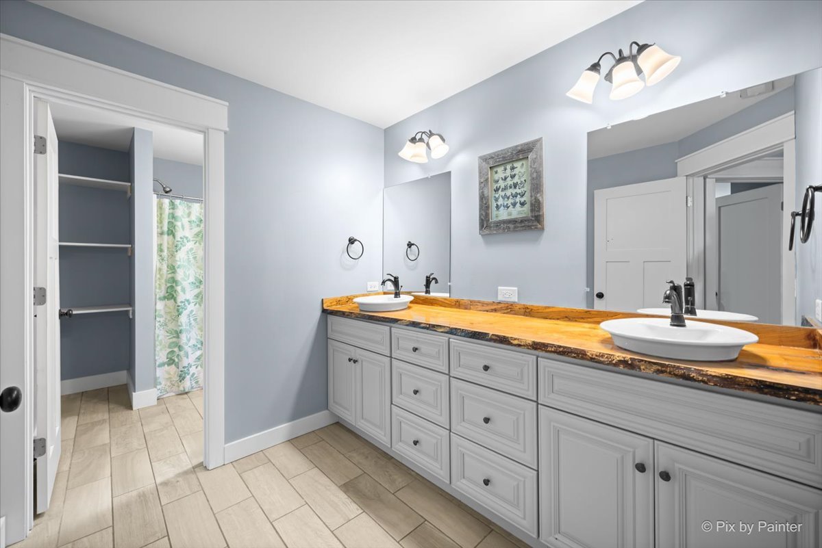 16614 Harmony Road Huntley IL 60142