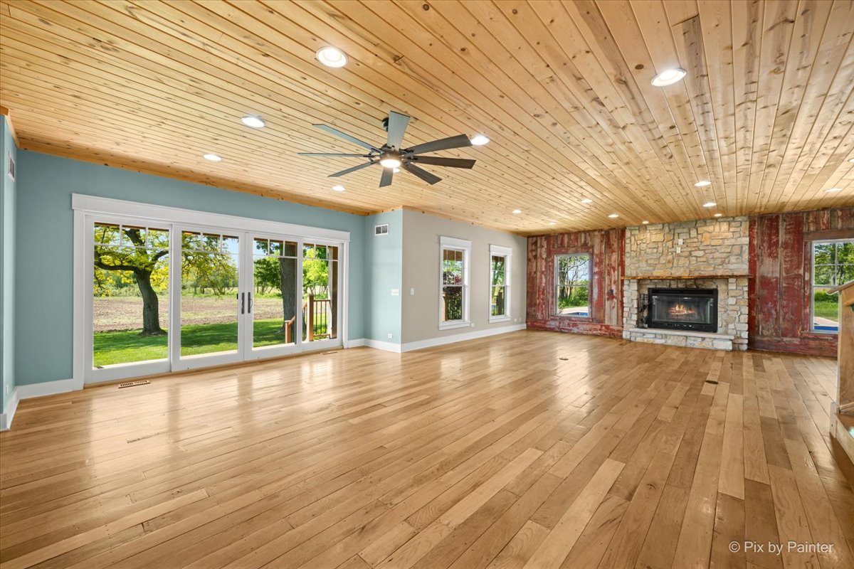 16614 Harmony Road Huntley IL 60142