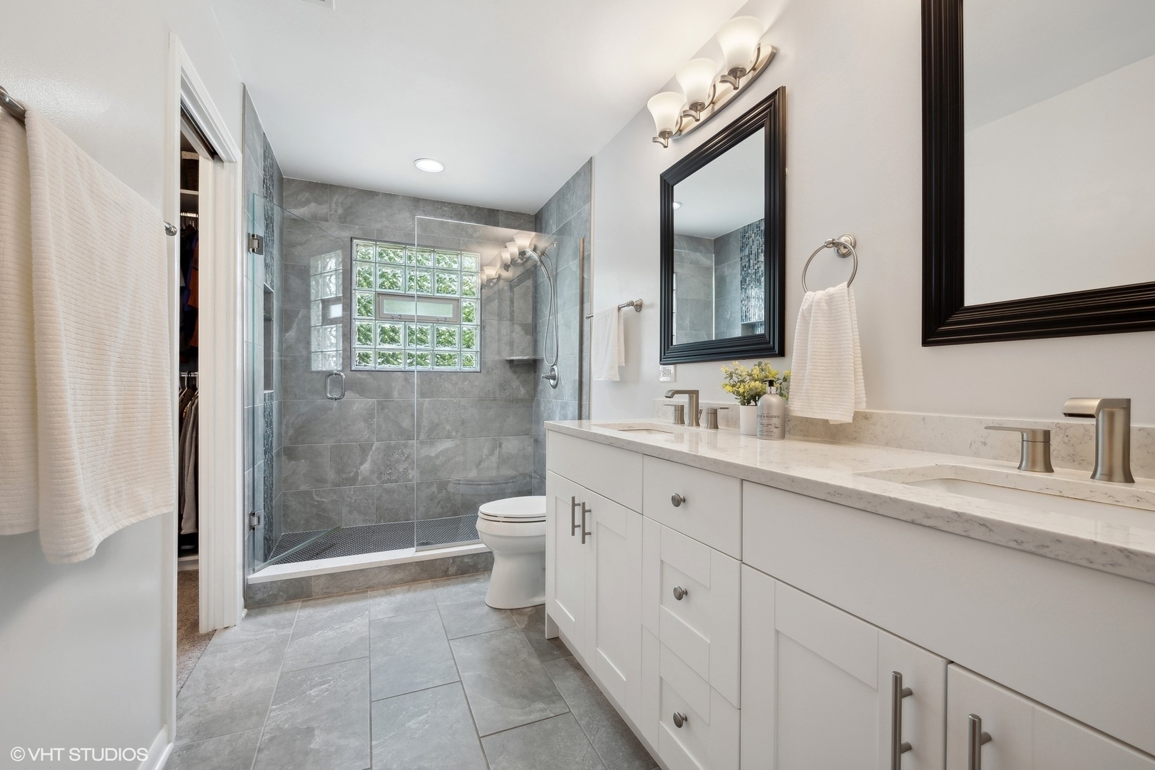 1620 Sawyer Avenue Glen Ellyn IL 60137