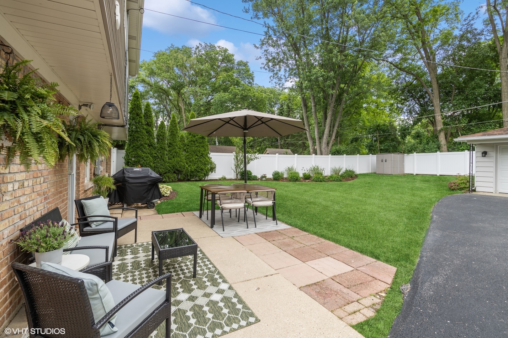 1620 Sawyer Avenue Glen Ellyn IL 60137