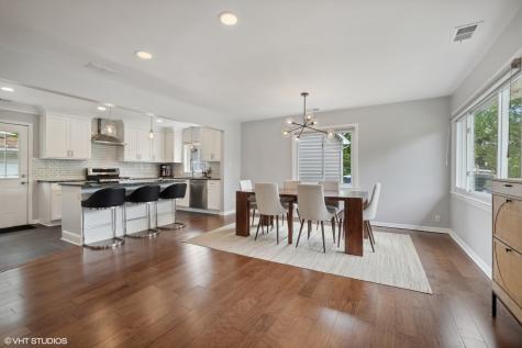1620 Sawyer Avenue Glen Ellyn IL 60137