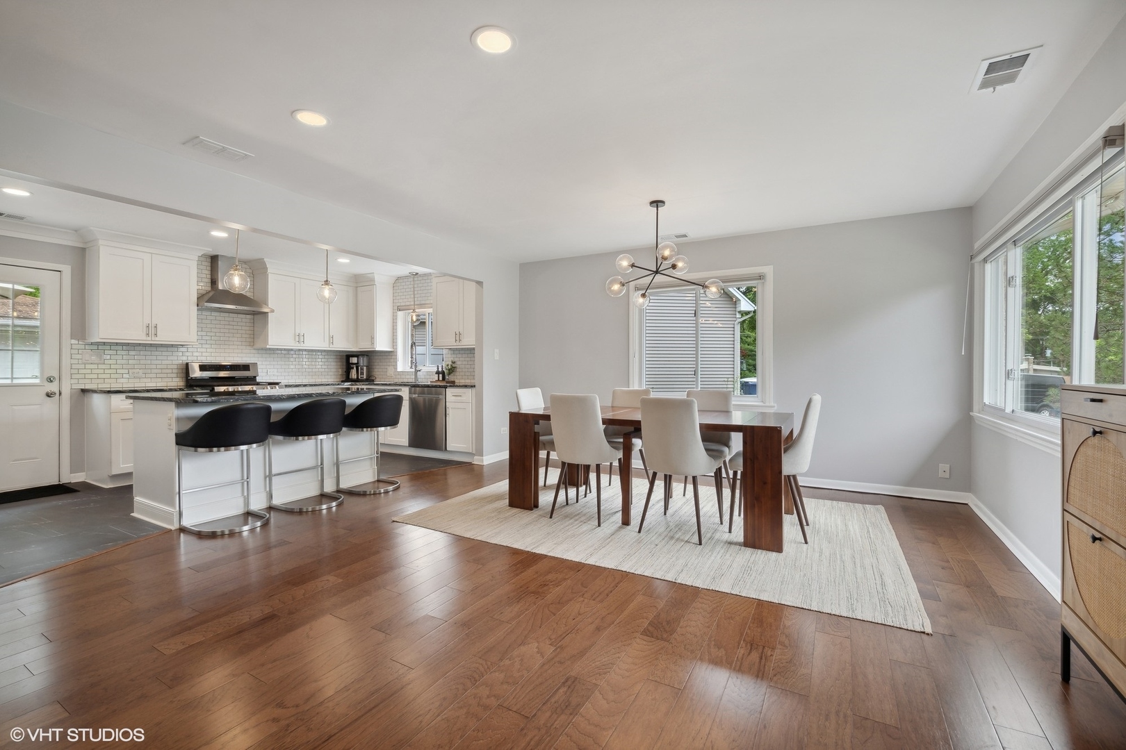 1620 Sawyer Avenue Glen Ellyn IL 60137