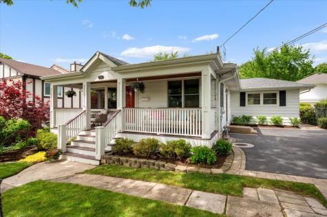 328 Ashland Avenue Highwood IL 60040