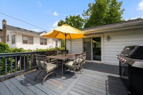328 Ashland Avenue Highwood IL 60040