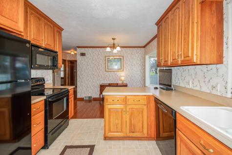 2110 East Oakland Avenue Bloomington IL 61701