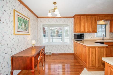 2110 East Oakland Avenue Bloomington IL 61701