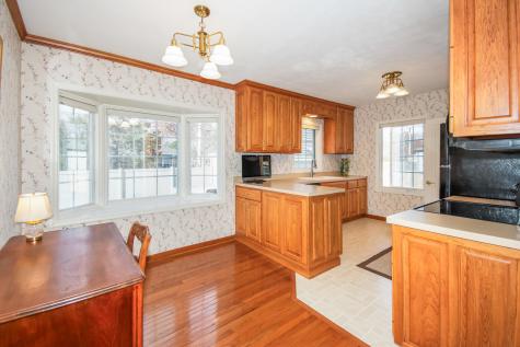 2110 East Oakland Avenue Bloomington IL 61701