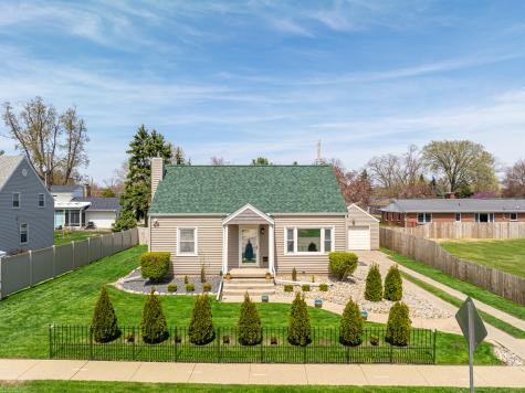 2110 East Oakland Avenue Bloomington IL 61701