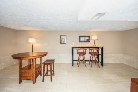 2110 East Oakland Avenue Bloomington IL 61701
