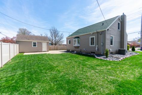 2110 East Oakland Avenue Bloomington IL 61701