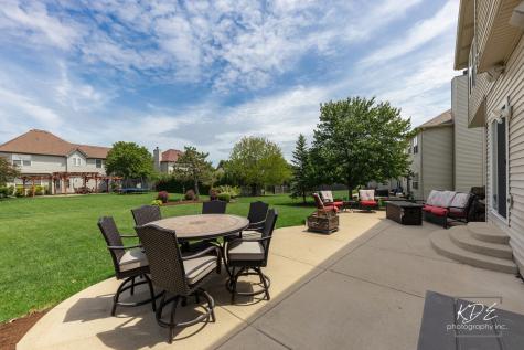 497 Treasure Drive Oswego IL 60543