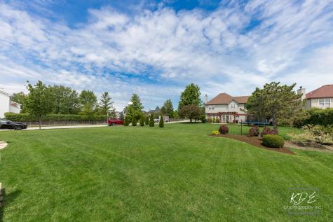 497 Treasure Drive Oswego IL 60543