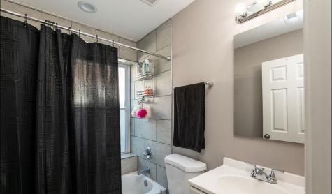 348 Frederick Avenue Bellwood IL 60104