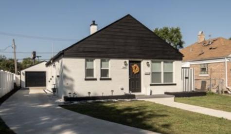 348 Frederick Avenue Bellwood IL 60104