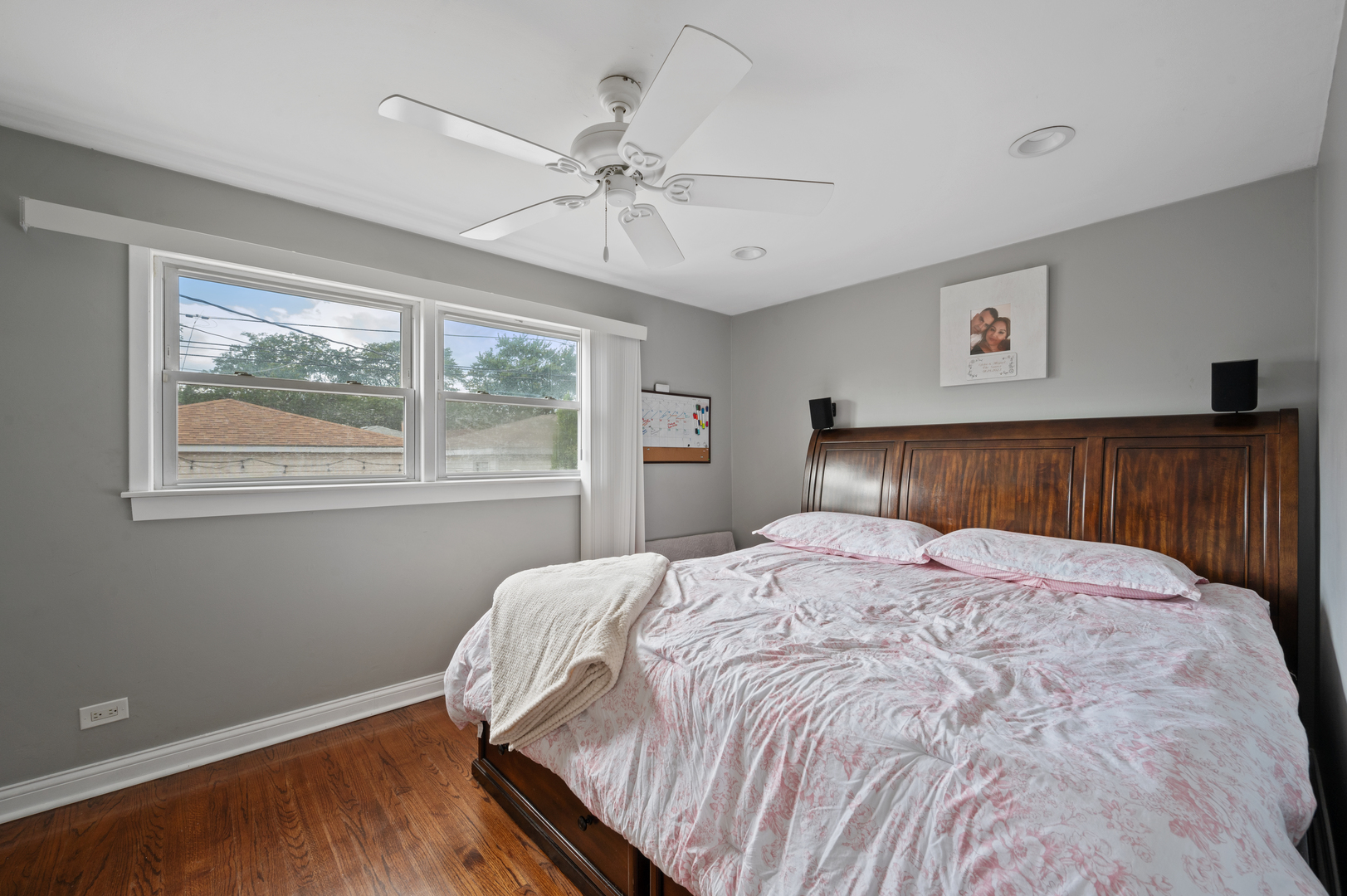 10844 South Green Bay Avenue Chicago IL 60617