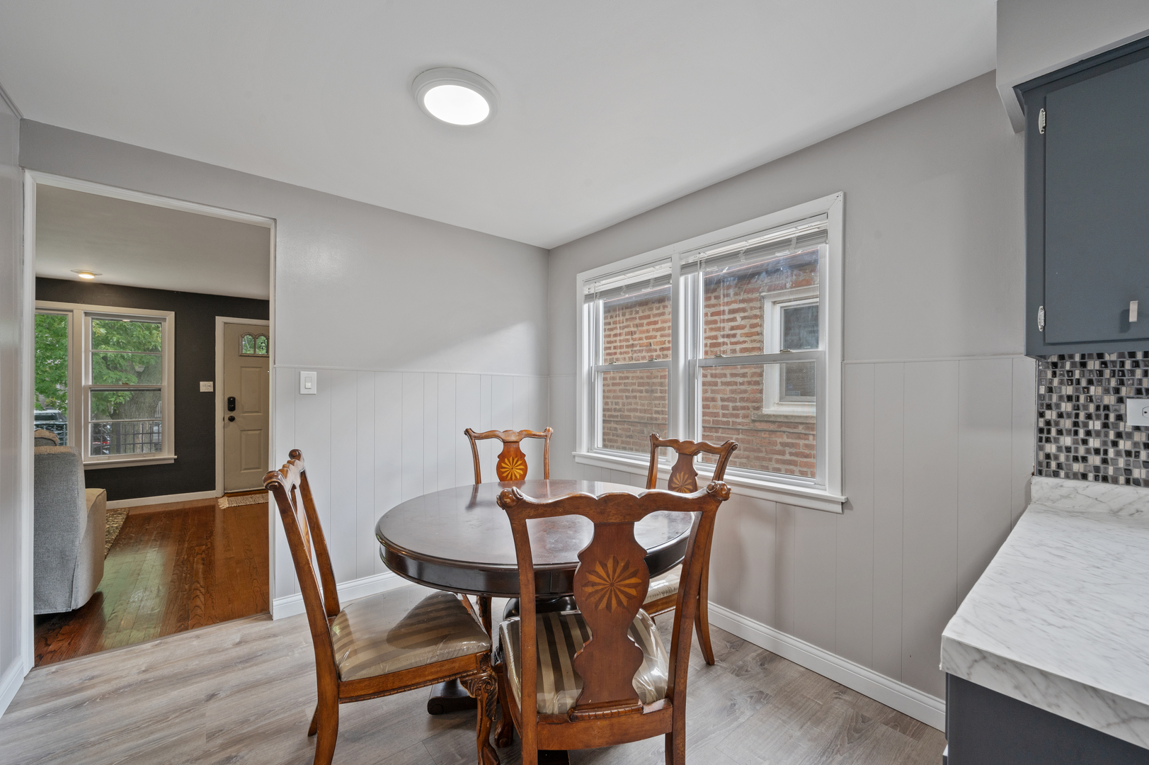 10844 South Green Bay Avenue Chicago IL 60617