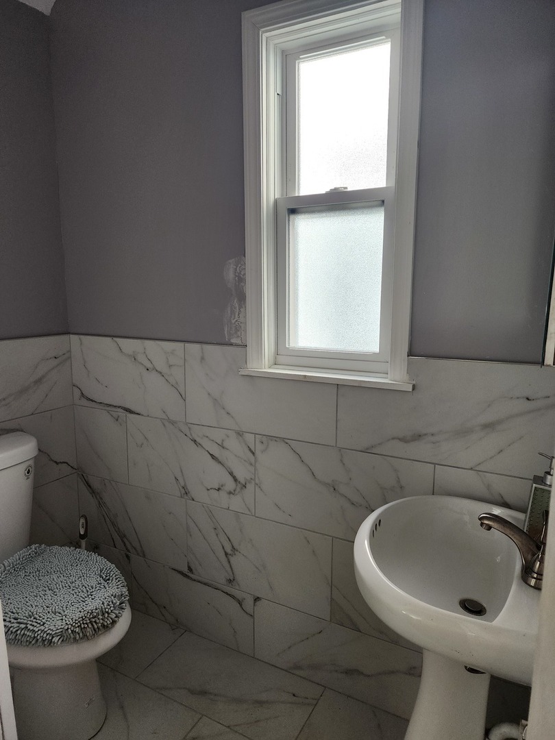 435 West Winneconna Parkway Chicago IL 60620