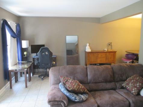 865 North Tamarac Boulevard Addison IL 60101