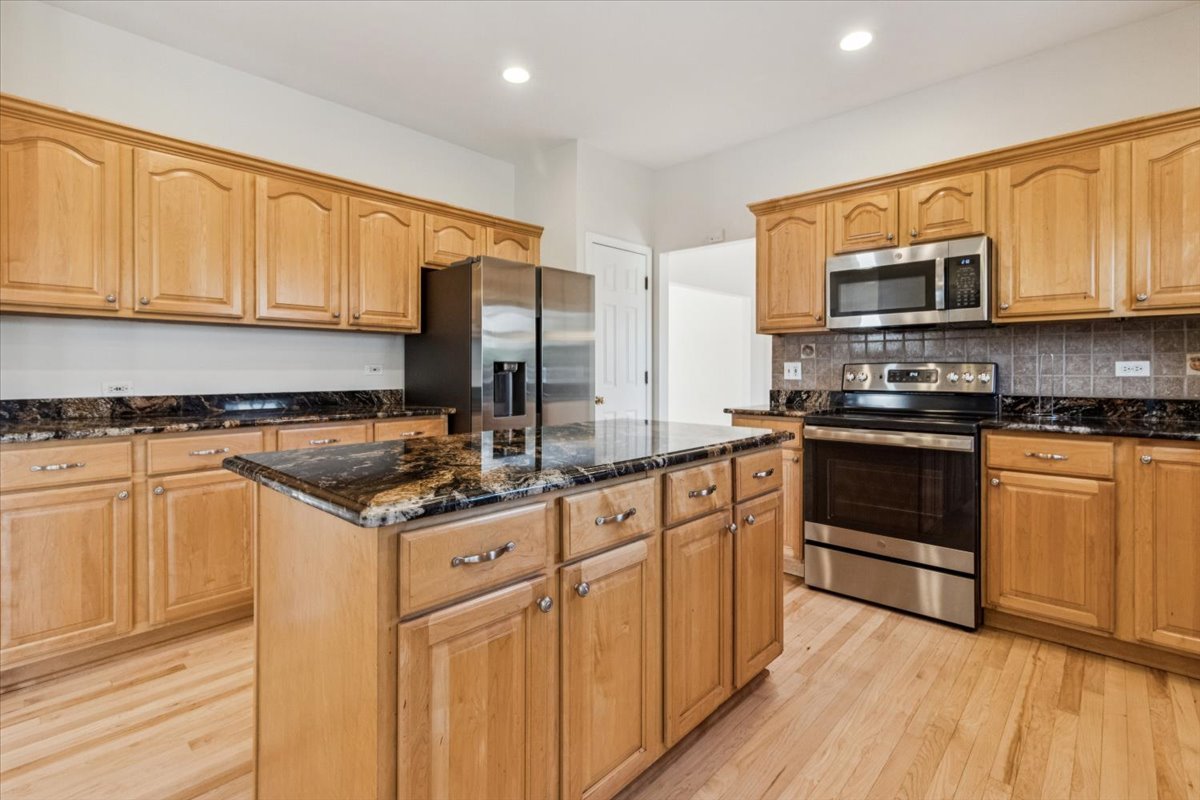 3437 Charlemaine Drive Aurora IL 60504