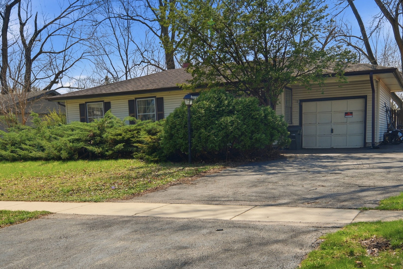 30W125 Claymore Lane Naperville IL 60563