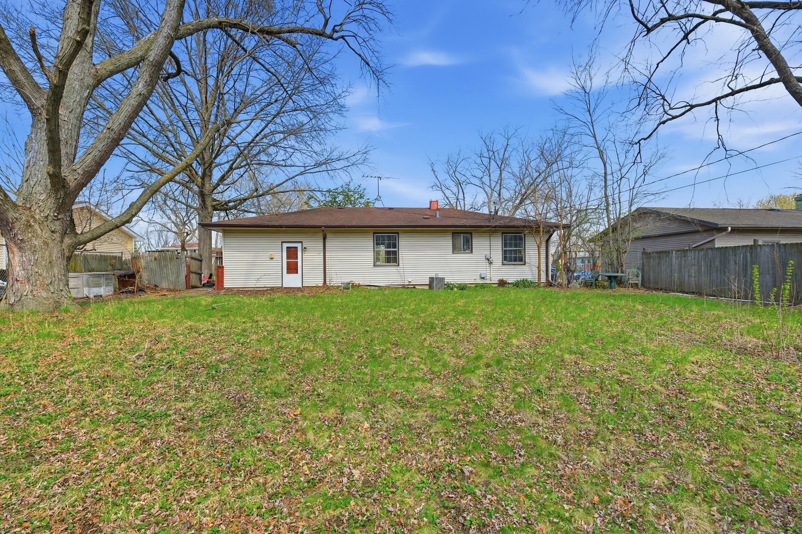 30W125 Claymore Lane Naperville IL 60563