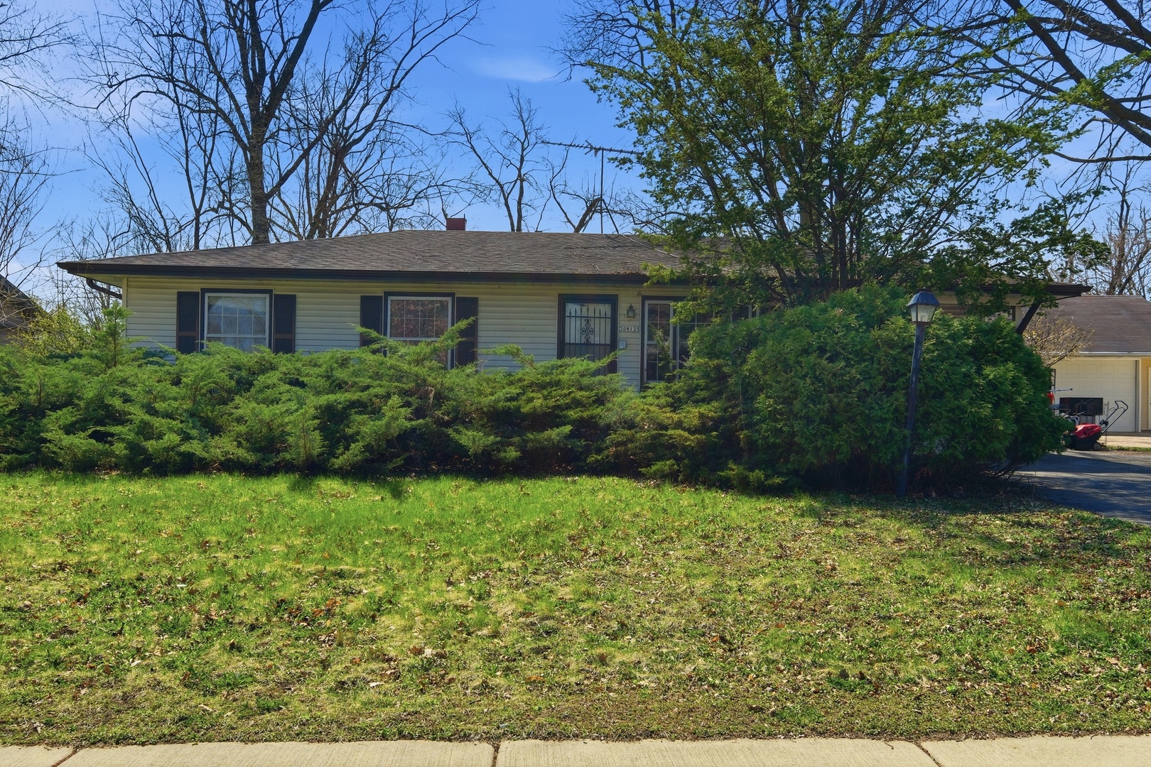 30W125 Claymore Lane Naperville IL 60563