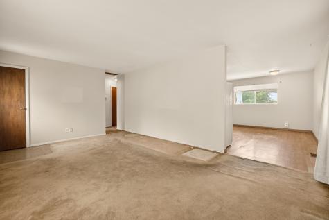 1218 Mt Vernon Drive Bloomington IL 61704