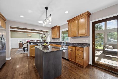 27W359 Aspen Court Winfield IL 60190