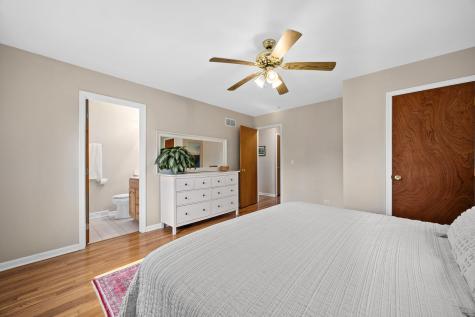 27W359 Aspen Court Winfield IL 60190