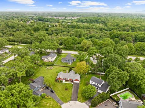27W359 Aspen Court Winfield IL 60190