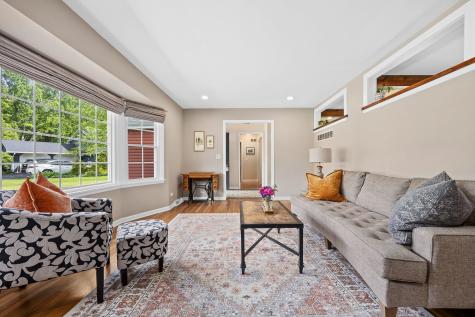 27W359 Aspen Court Winfield IL 60190