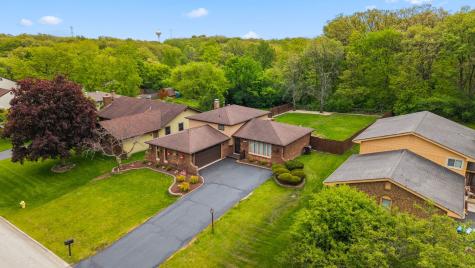 900 Carol Lane Crete IL 60417
