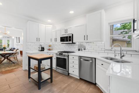 2323 Grey Avenue Evanston IL 60201