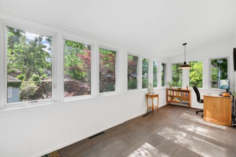 2323 Grey Avenue Evanston IL 60201