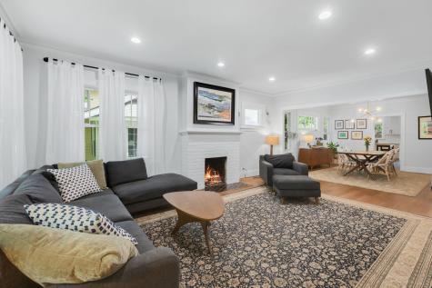2323 Grey Avenue Evanston IL 60201