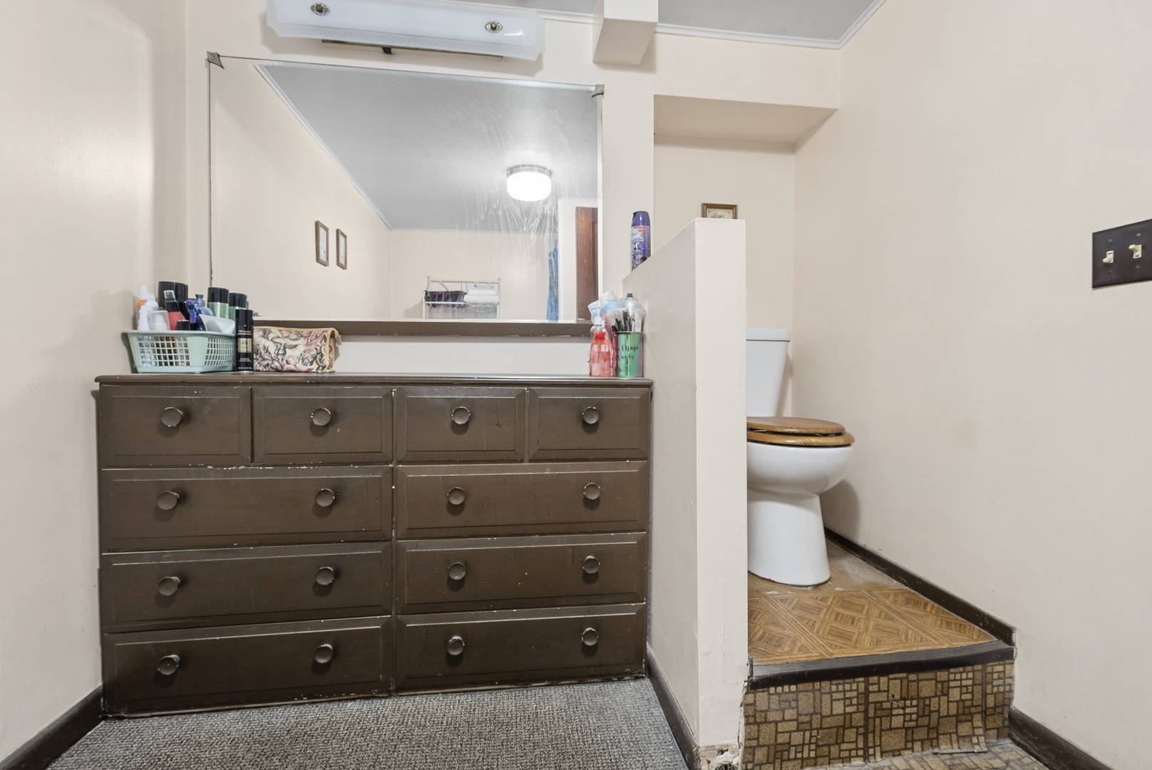 10700 South Avenue G Chicago IL 60617