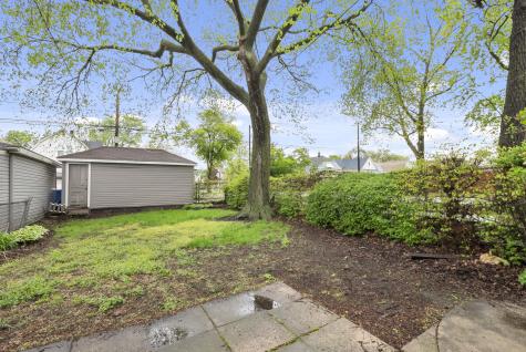 10700 South Avenue G Chicago IL 60617