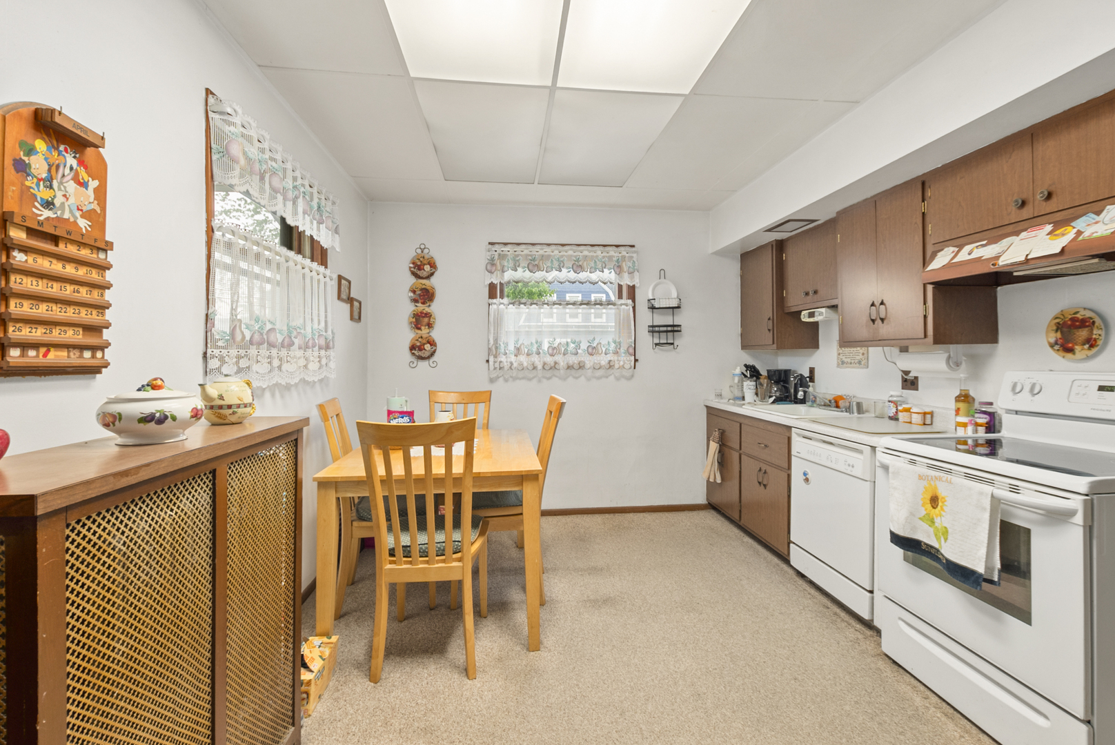 10700 South Avenue G Chicago IL 60617