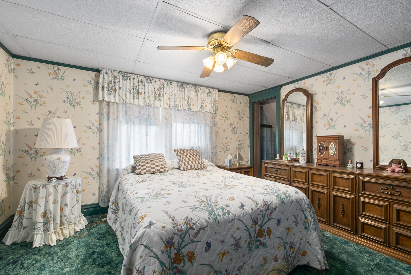 10700 South Avenue G Chicago IL 60617