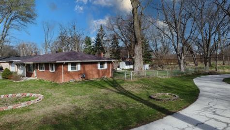 2775 East Riverview Drive Kankakee IL 60901