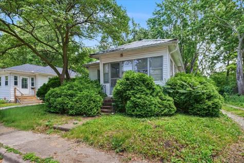 402 South Johnson Avenue Urbana IL 61801