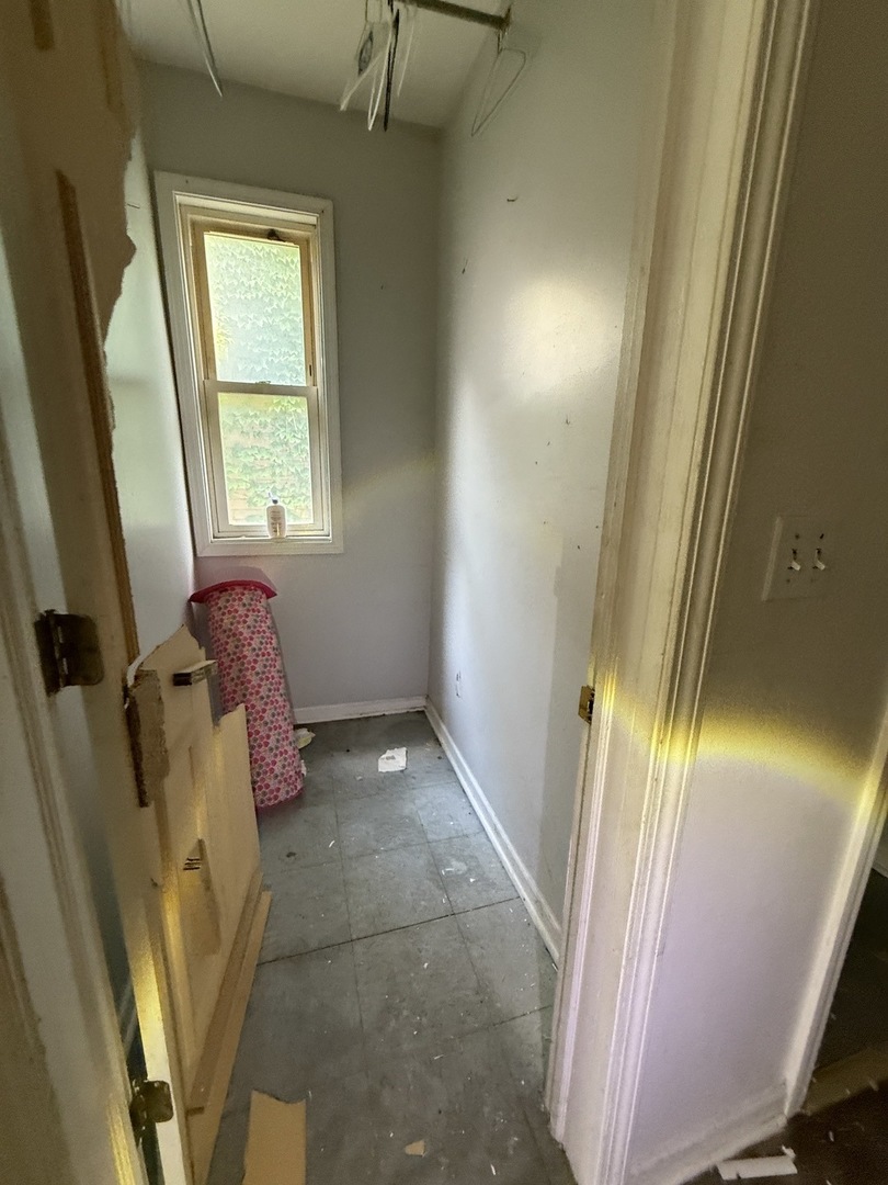 8417 South Escanaba Avenue Chicago IL 60617