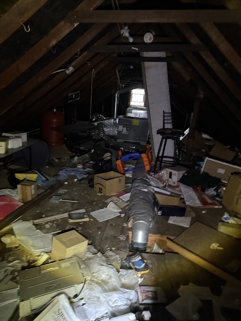 8417 South Escanaba Avenue Chicago IL 60617