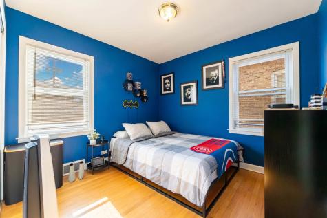 5921 South Sawyer Avenue Chicago IL 60629