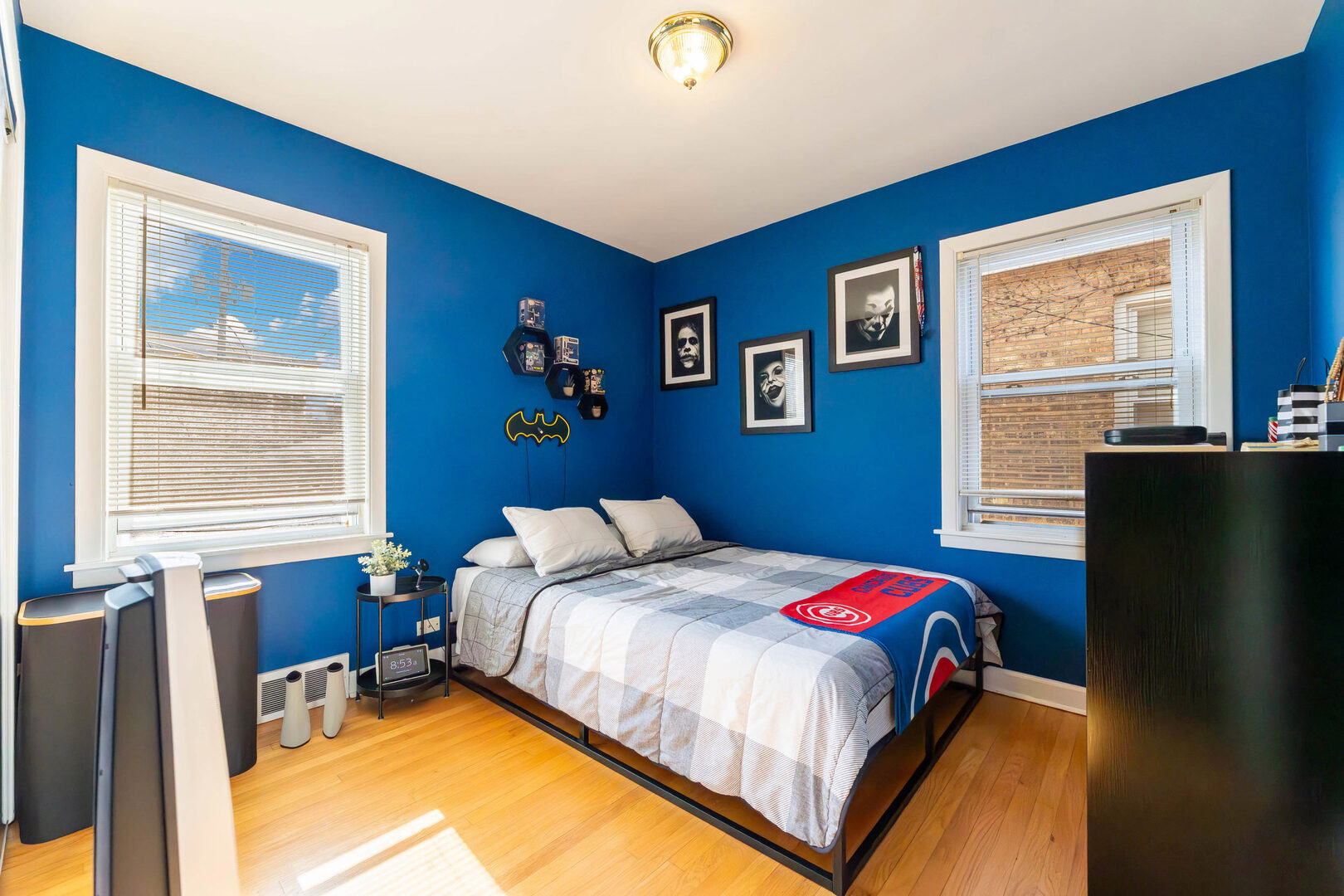 5921 South Sawyer Avenue Chicago IL 60629